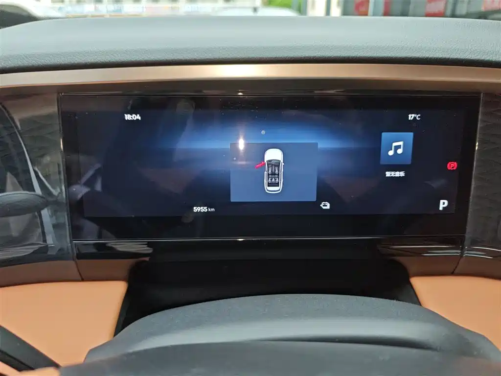 Geely Galaxy Galaxy L7 2025 EM-i 115km Explorer+ Edition фото 12