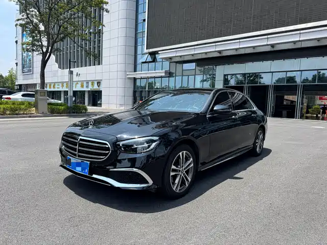 Mercedes-Benz E-Class 2021