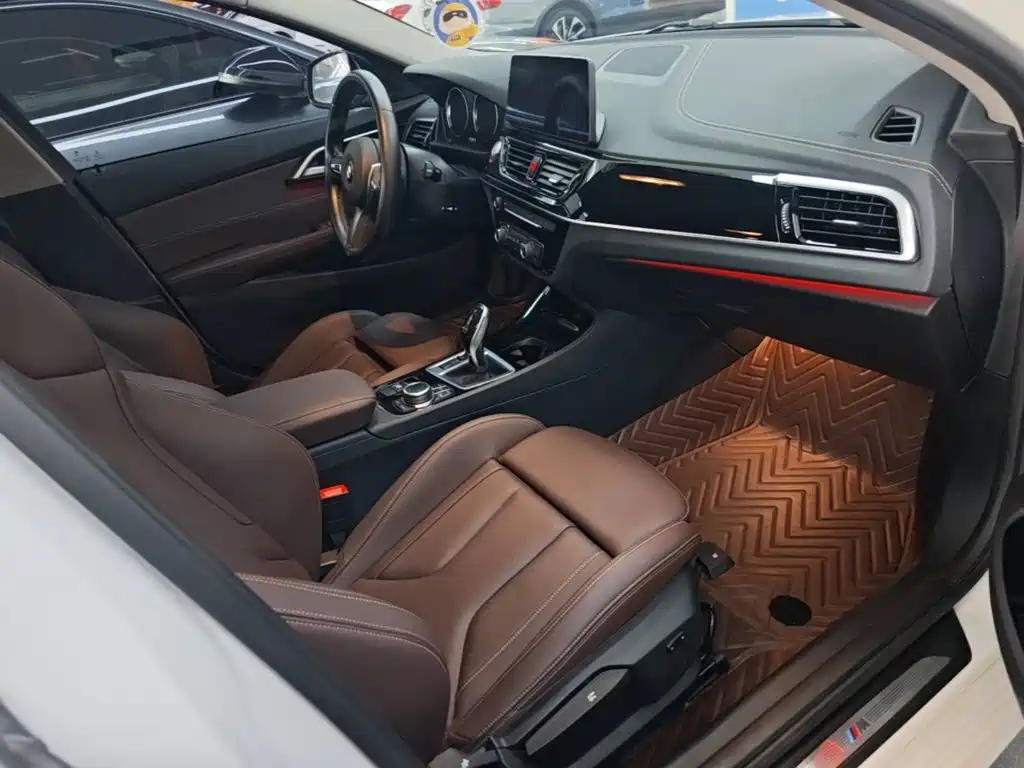 BMW 1 Series 2023 2022 125i M Sport Shadow Edition