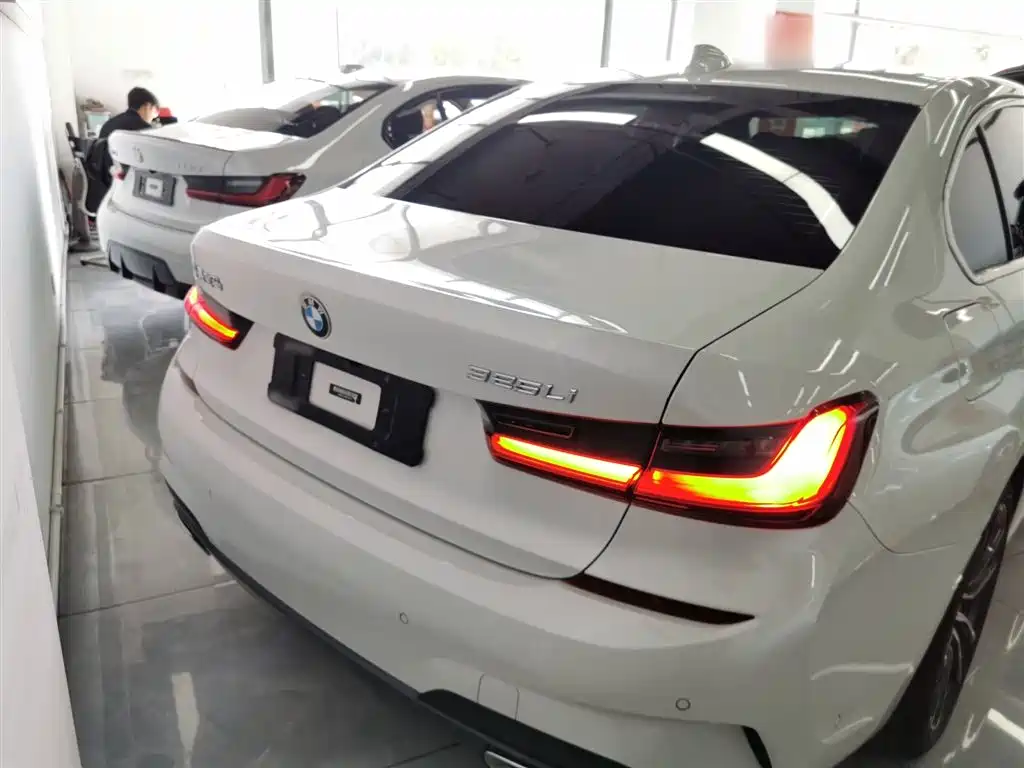 BMW 3 Series 2021 Second Facelift 325Li M Sport Package фото 4