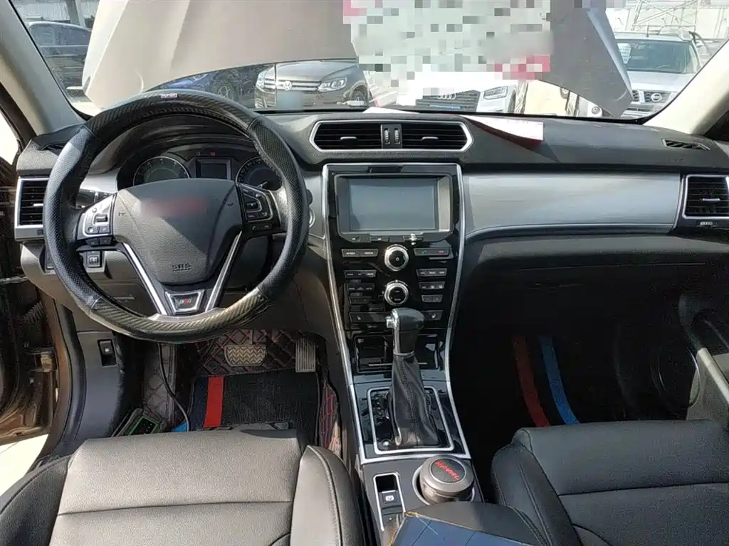 Haval H2 2015 1.5T Automatic 2WD Premium Edition фото 6