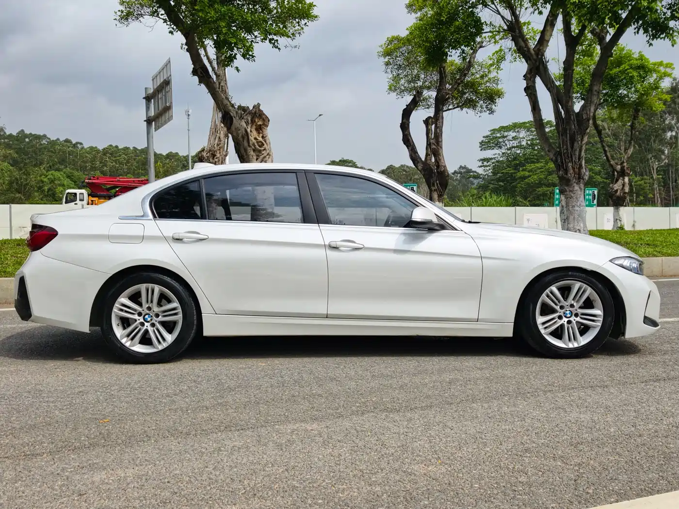 BMW 3 Series 2017 320Li Fashion фото 7