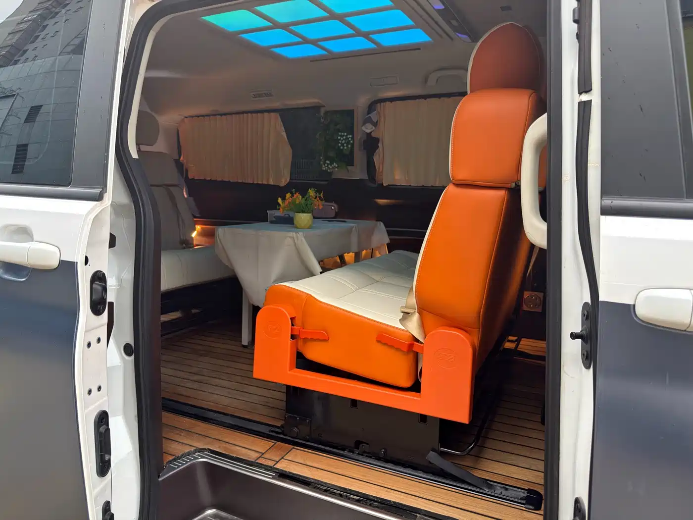 BAW (Beijing Automobile Works) Ruisheng Ace M7 2023 2023 2.0L Auto Long Wheelbase Business 7-seater