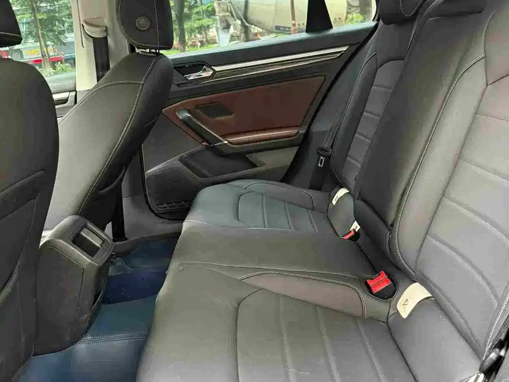 Volkswagen Lamando 2015 330TSI DSG Luxury Edition фото 10