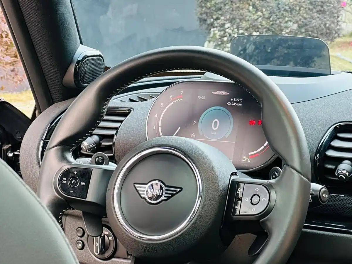 MINI JCW CLUBMAN 2022 2.0T JOHN COOPER WORKS ALL-IN фото 14