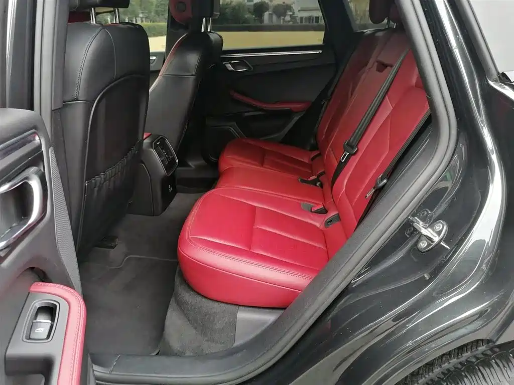 Porsche Macan 2023 Macan 2.0T фото 4