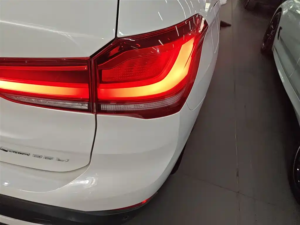 BMW X1 2022 Facelift xDrive25Li Premium Edition фото 8