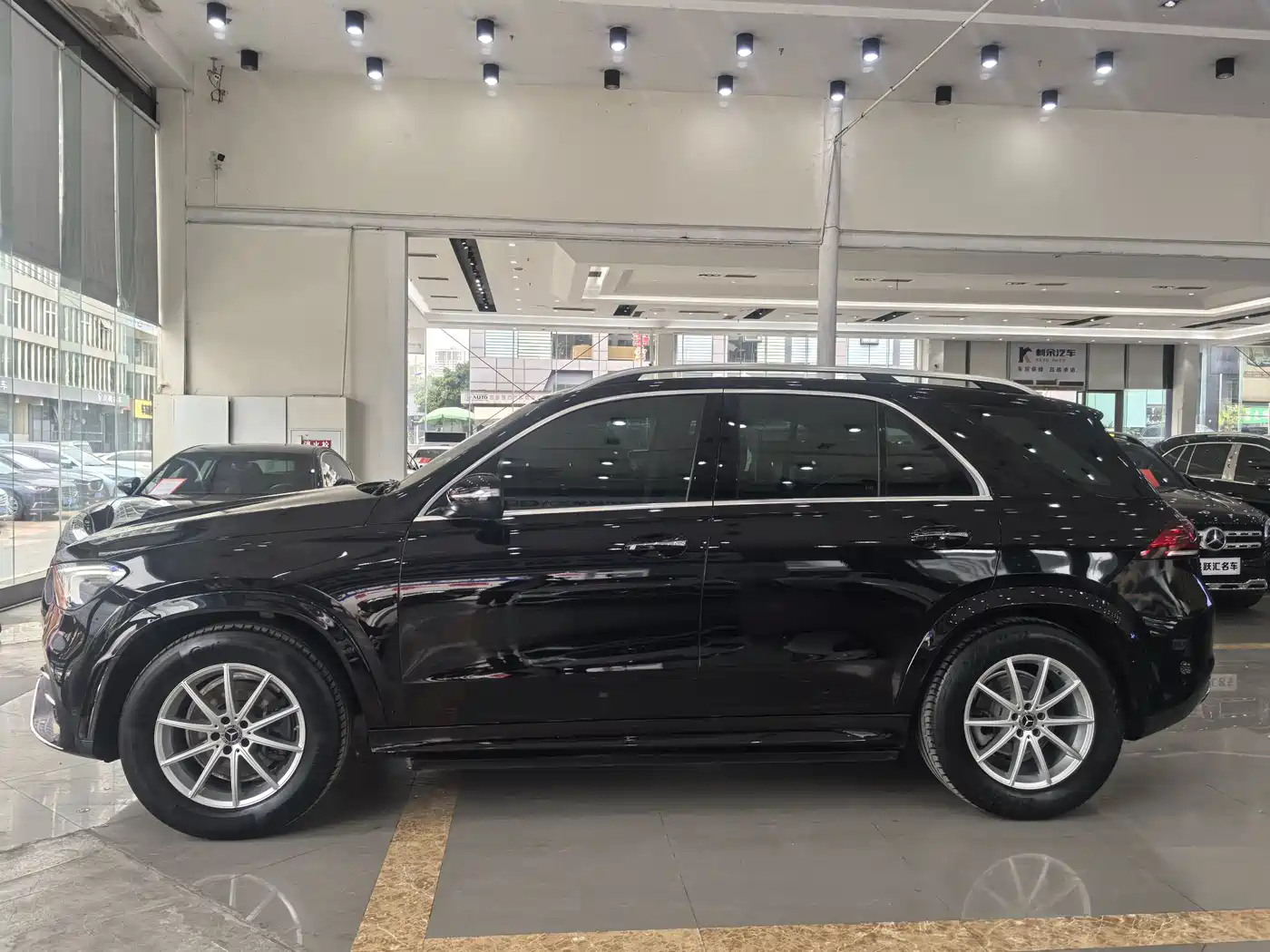Mercedes-Benz GLE 2021 GLE 350 4MATIC Fashion фото 7