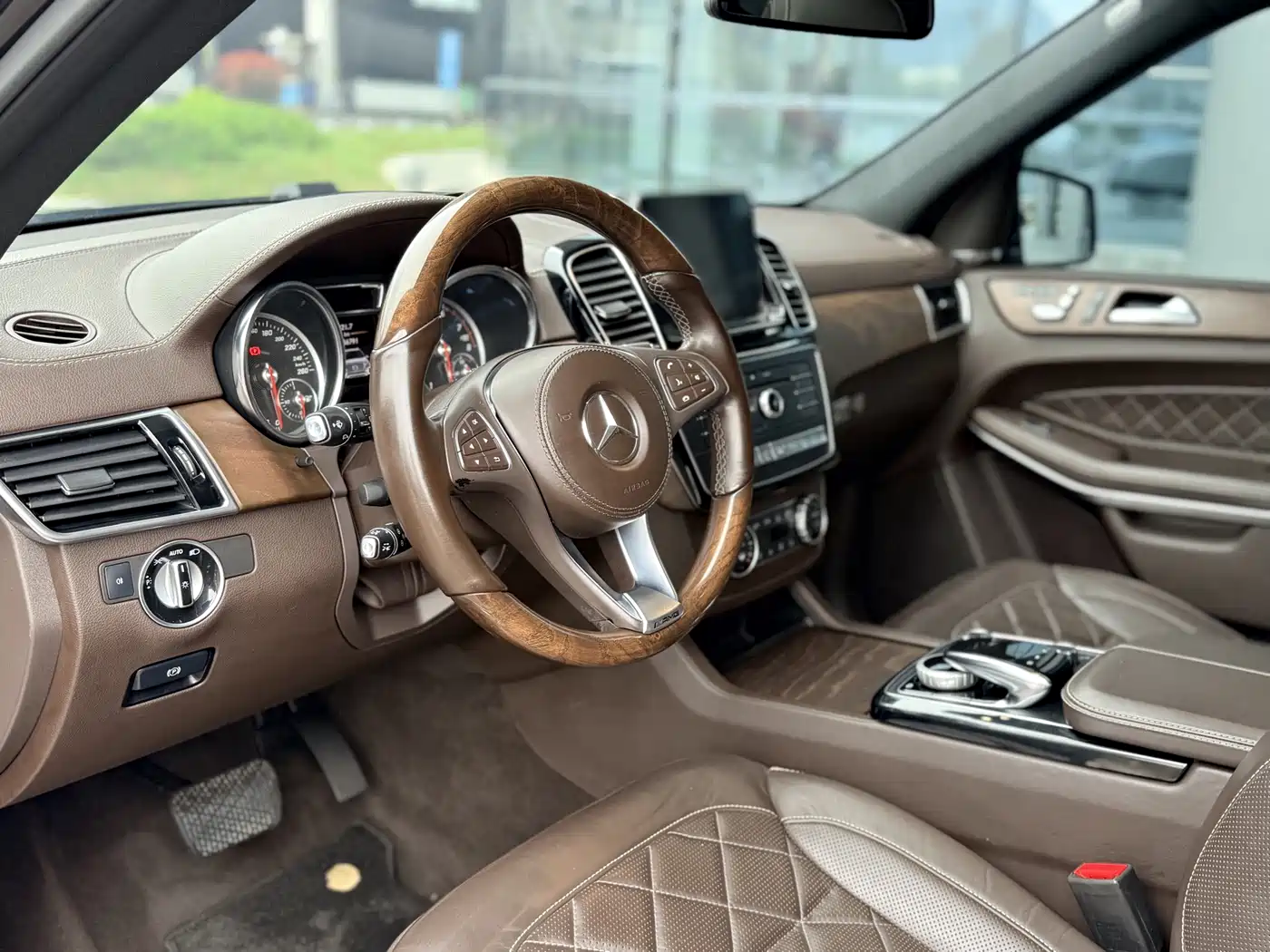 Mercedes-Benz GLS 2018 Facelift GLS 500 4MATIC фото 11