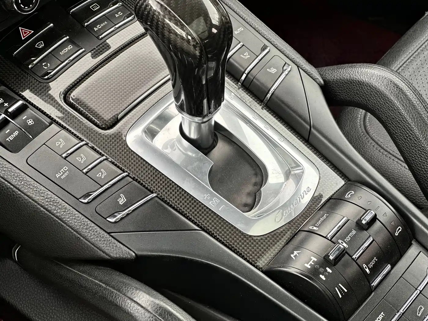 Porsche Cayenne 2011 Cayenne 3.0T фото 12