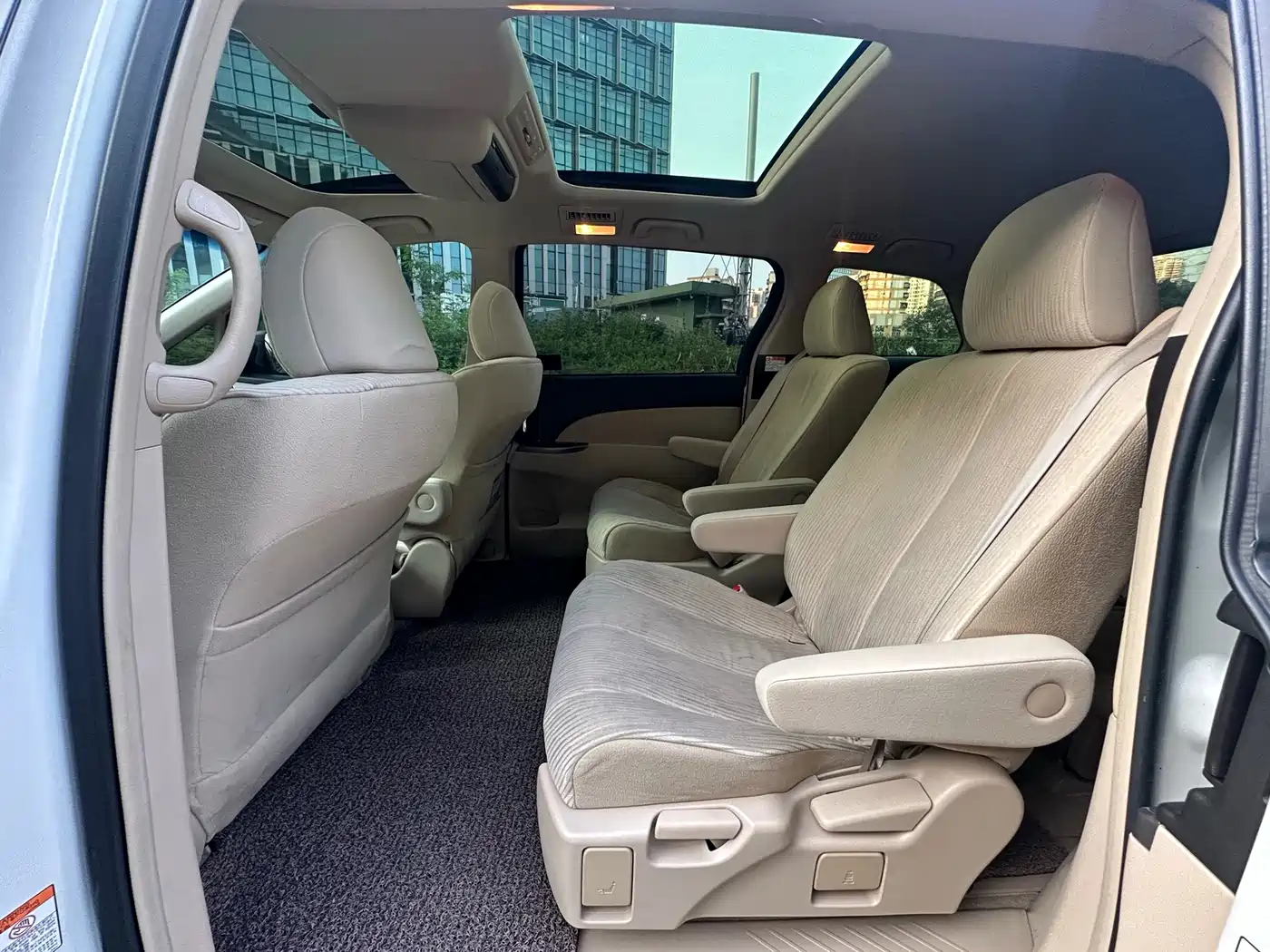 Фото 8 - Toyota Previa