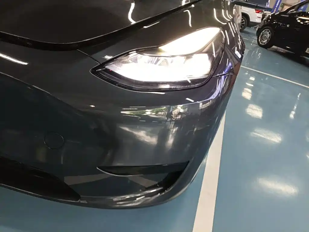 Фото 24 - Tesla Model Y