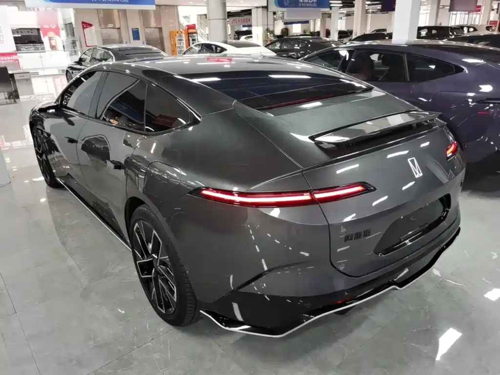 Avatr 12 2024 2023 650 Triple Laser AWD Performance Edition