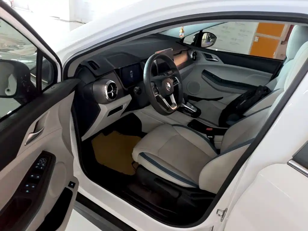 BYD Yuan Pro 2024 2023 401KM Luxury