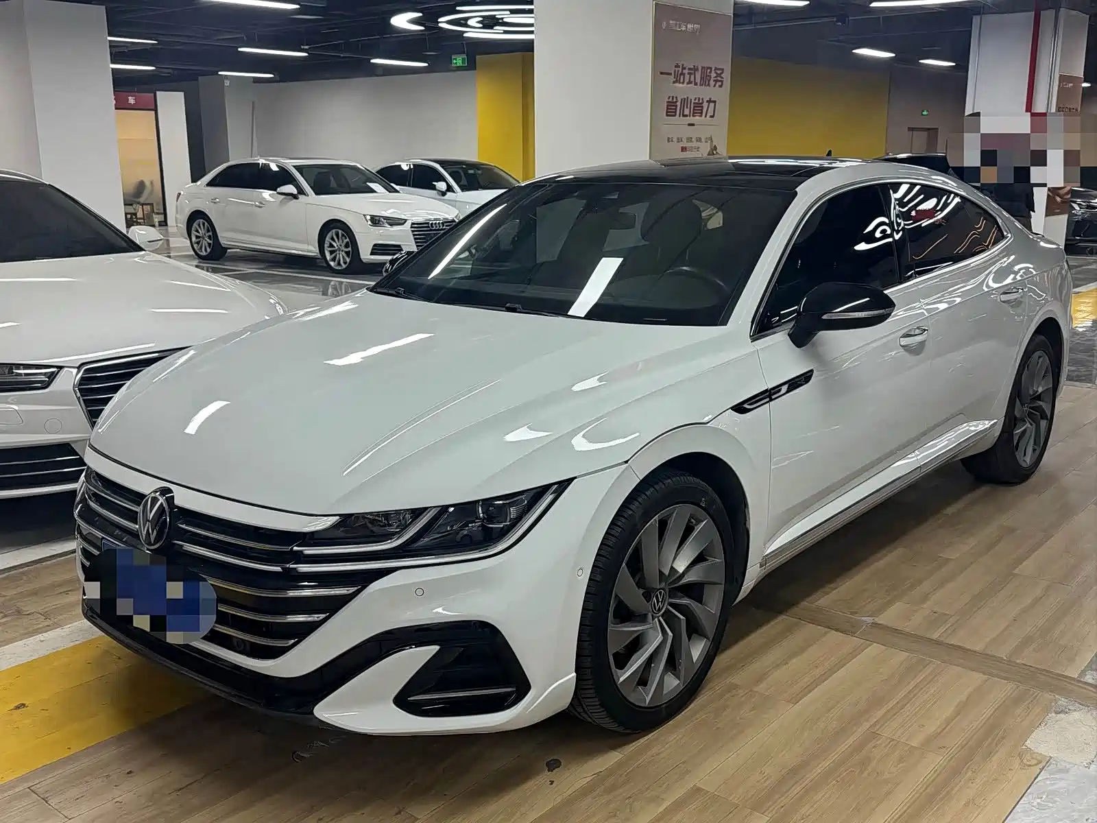 Photo 1 - Volkswagen CC
