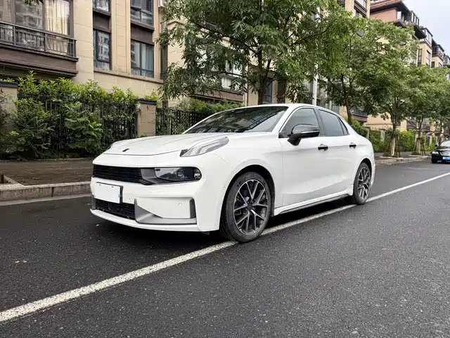 Lynk & Co 03 2019