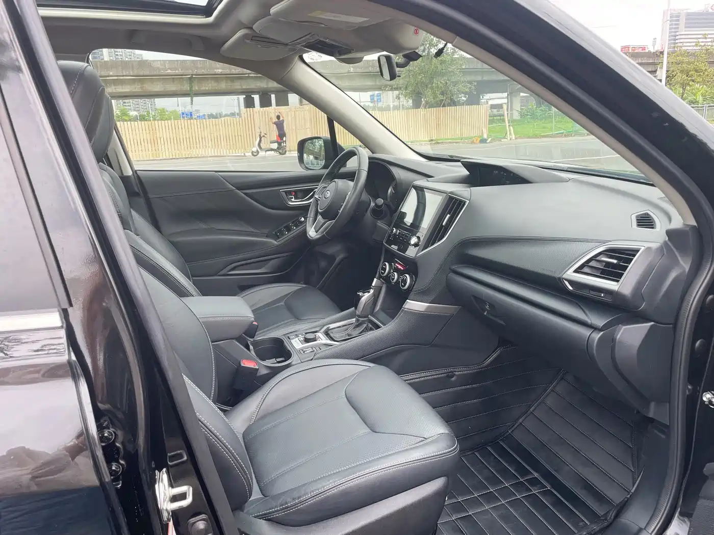 Subaru Forester 2019 2.0i Luxury Edition EyeSight фото 25