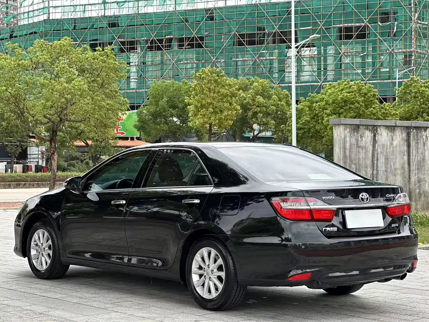 Toyota Camry 2016 2.0G 10th Anniversary Leading Edition фото 7