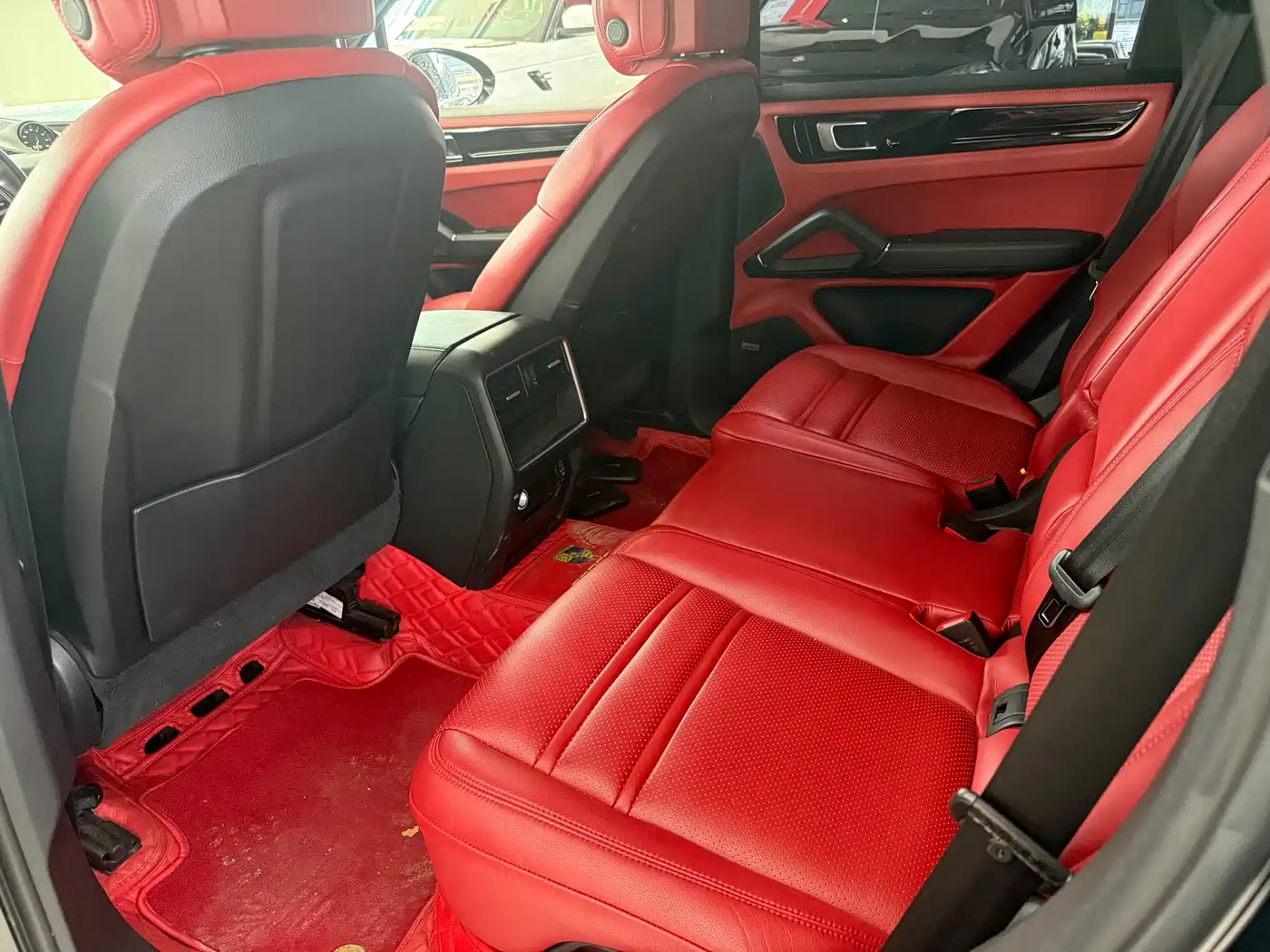 PORSCHE CAYENNE NEW ENERGY