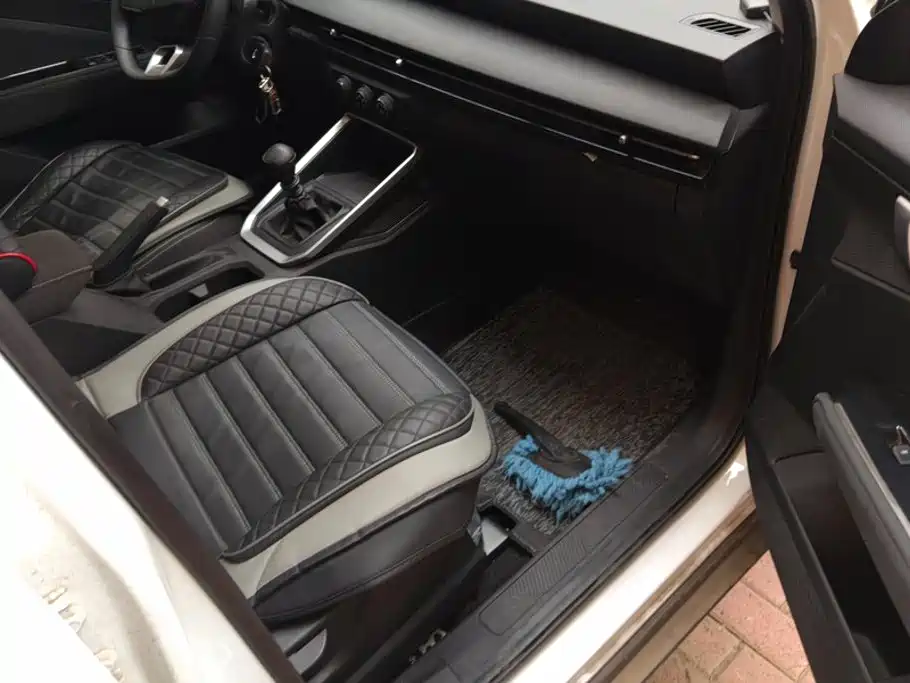 Wuling Motors Wuling Xingchi 2024 2022 1.5L Manual Freedom Edition