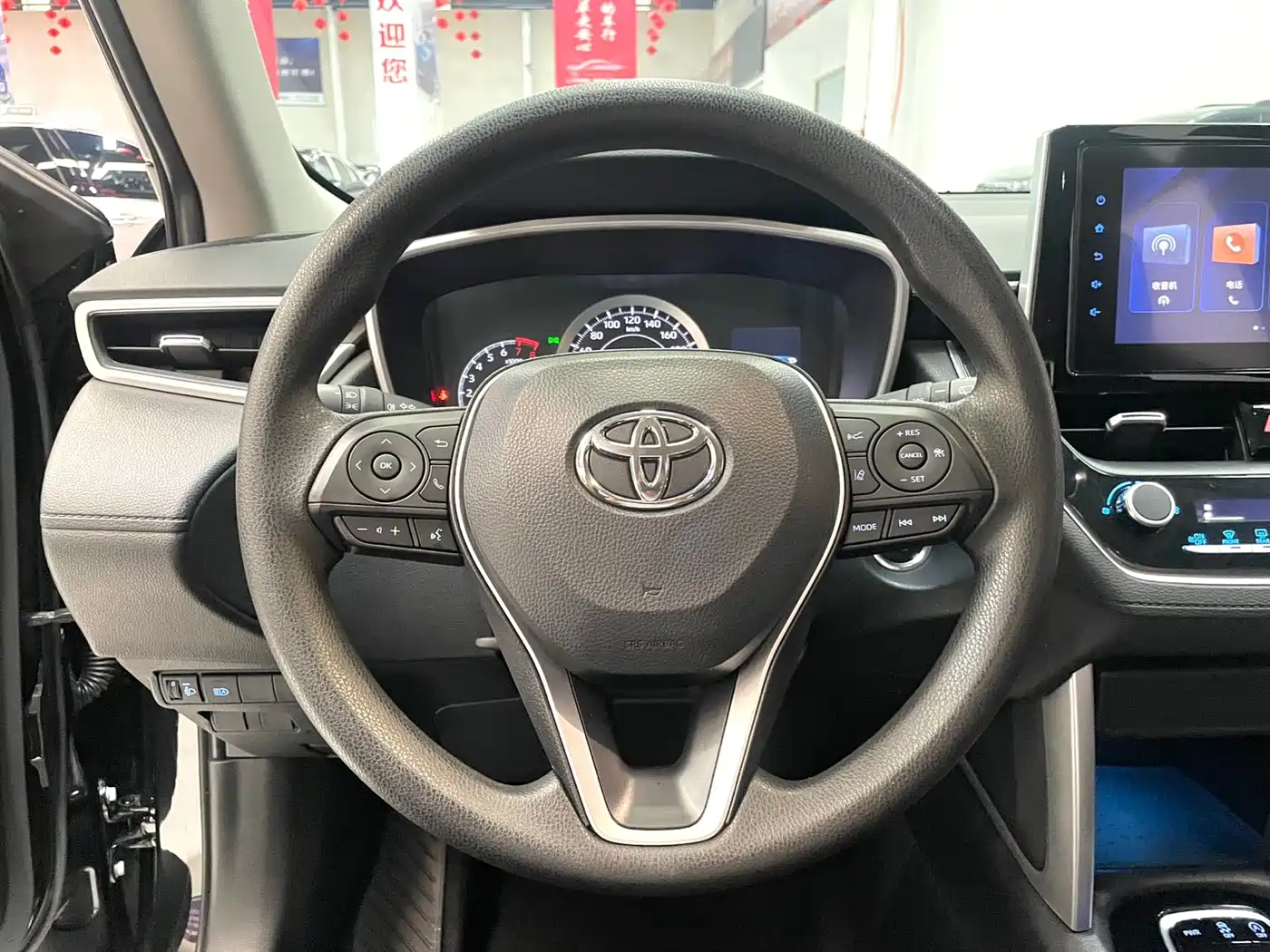 Toyota Frontlander 2022 2.0L CVT Luxury Edition фото 7