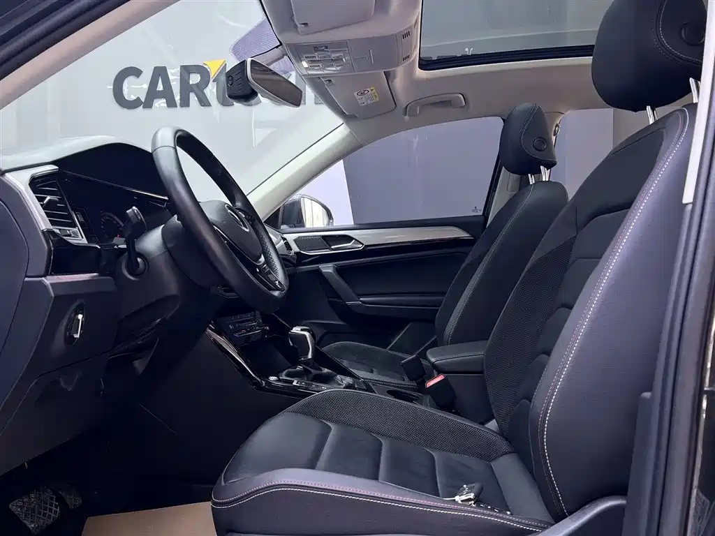 Volkswagen Tayron 2020 330TSI 2WD Luxury Smart Edition фото 20