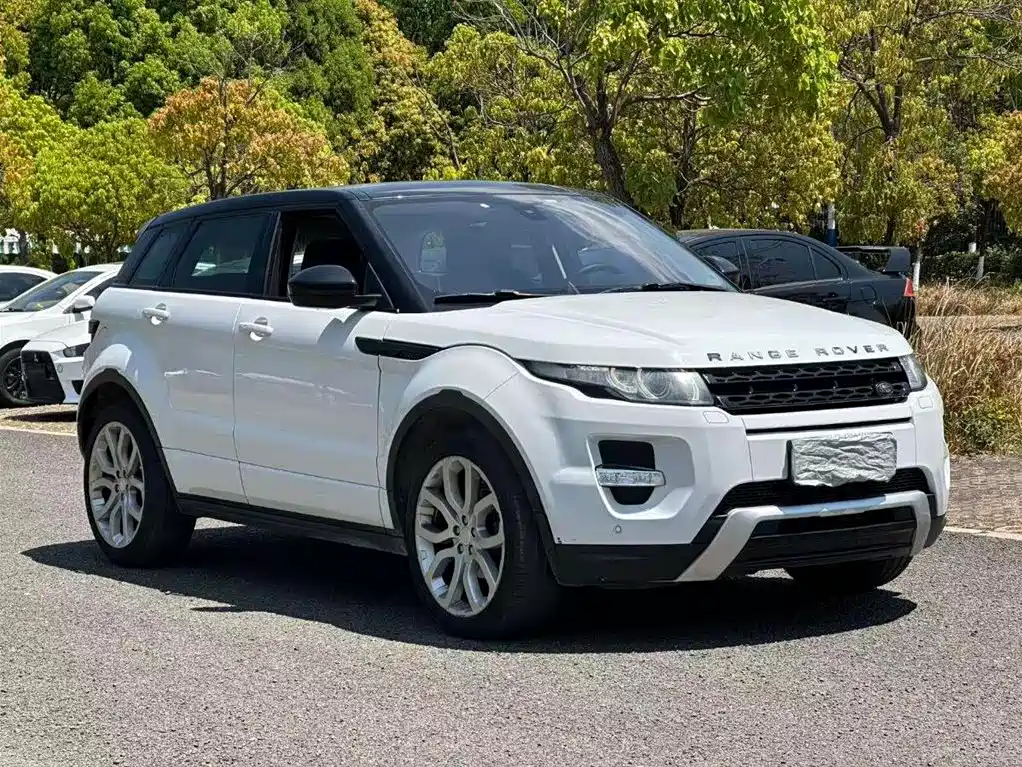 Land Rover Range Rover Evoque (Import) 2015 2.0T 5-door Dynamic Edition фото 3