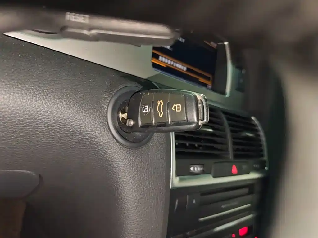 Фото 9 - Audi Q7
