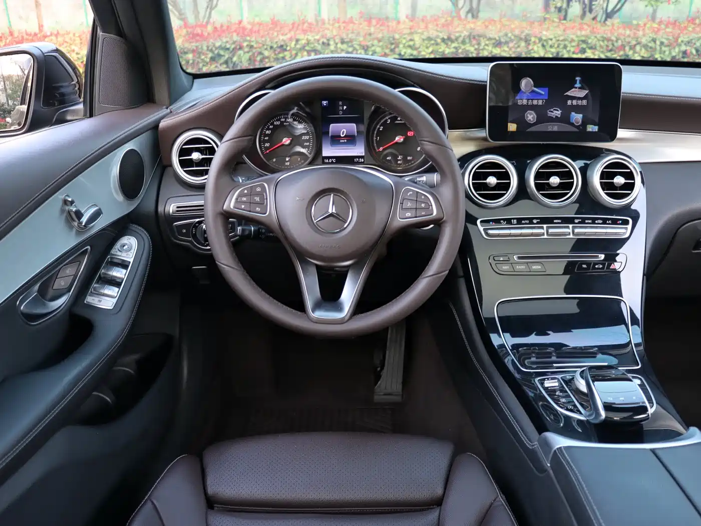 Mercedes-Benz GLC 2017 GLC 200 4MATIC фото 13