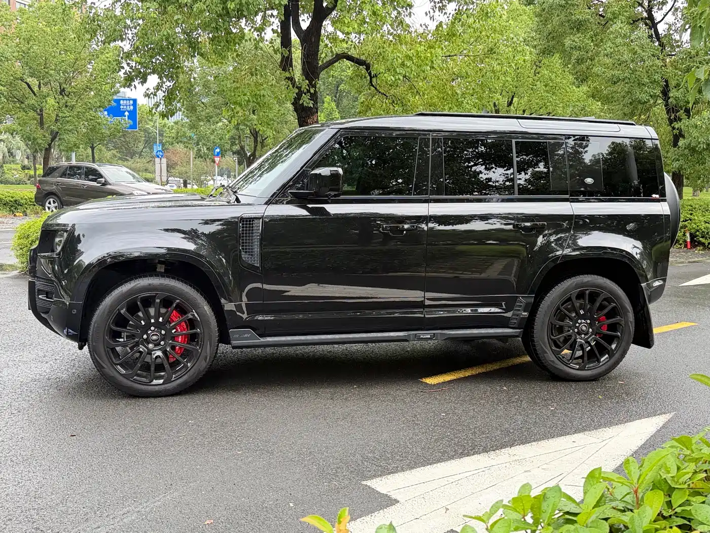Фото 3 - Land Rover Defender