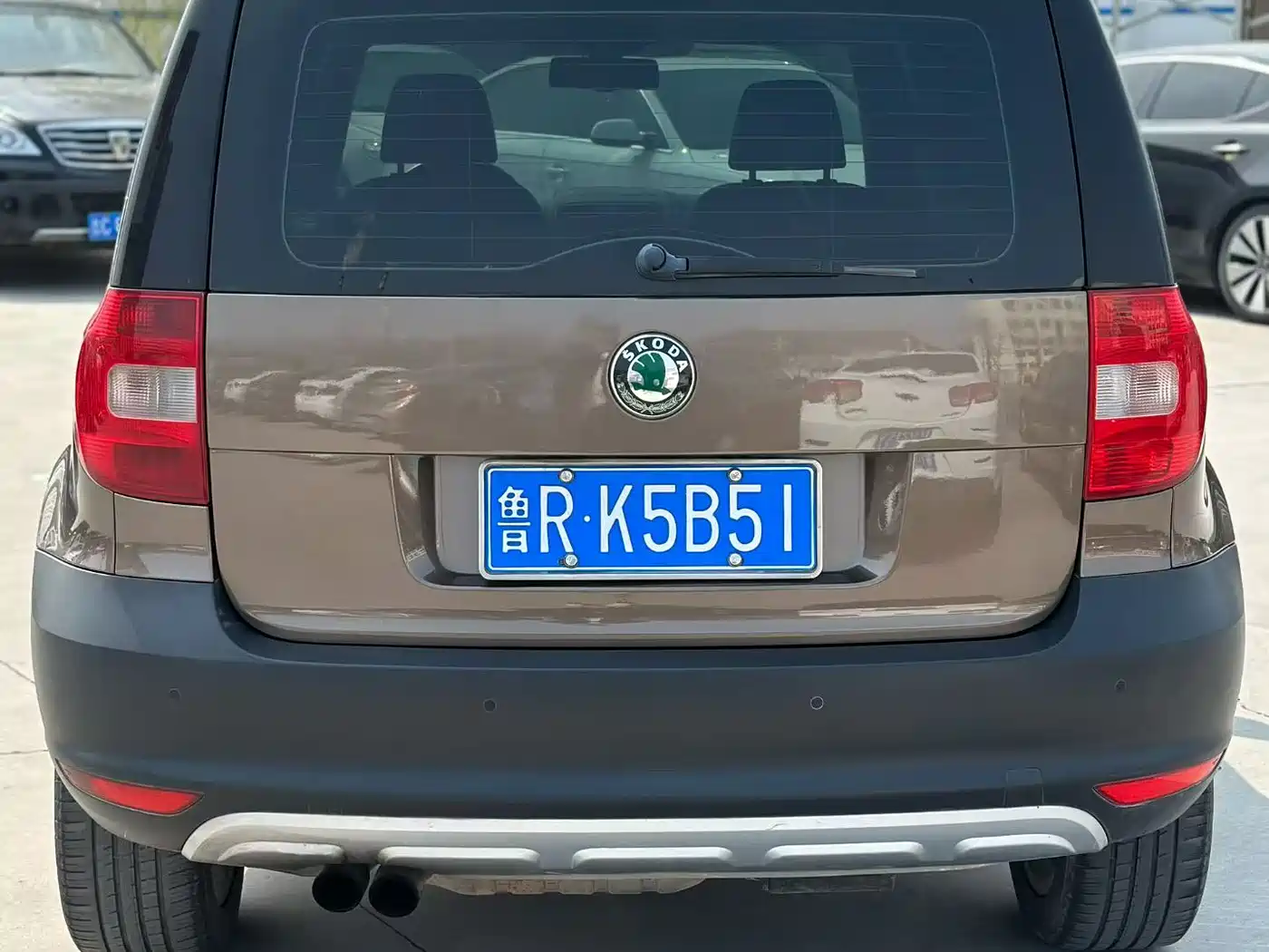Škoda Yeti (Import) 2013 1.8T DSG Premium Edition фото 4