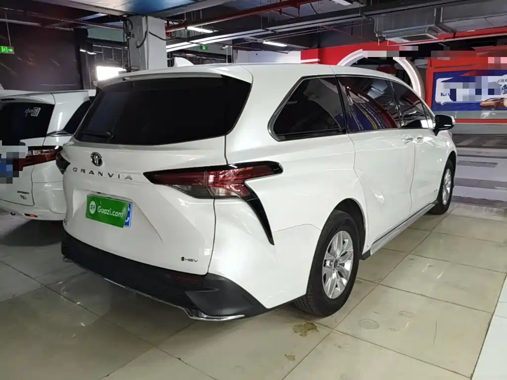 Toyota Granvia 2025 2024 2.5L Hybrid Comfort