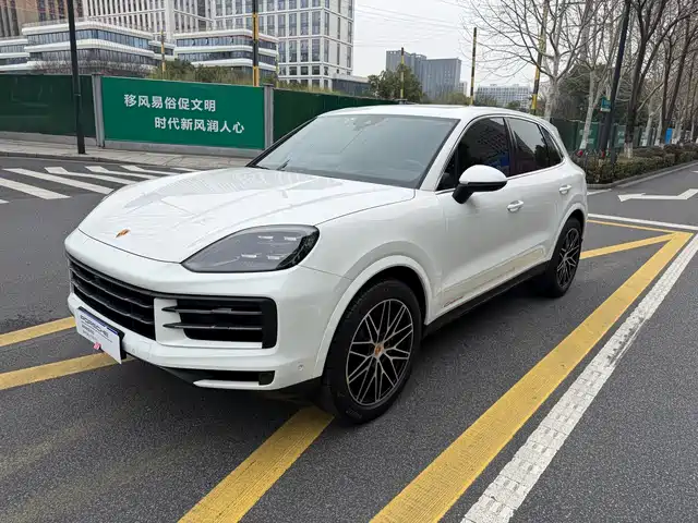 PORSCHE CAYENNE