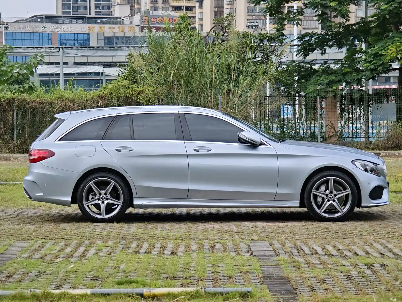 Фото 10 - Mercedes-Benz C-Class (Import)