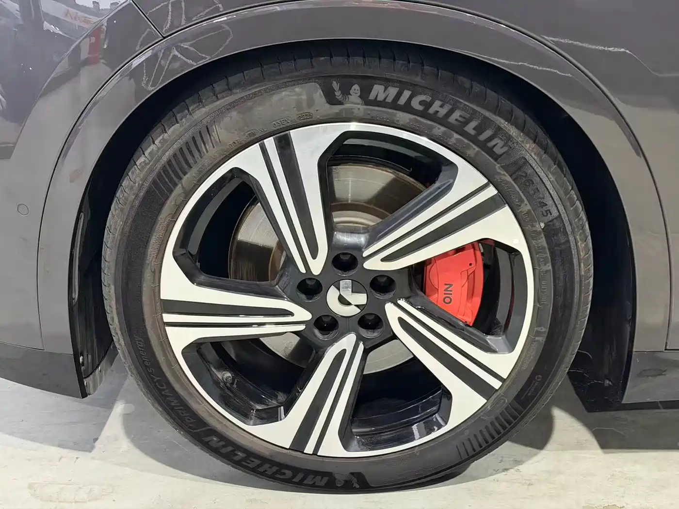 NIO ES8 2025 2025 Model 6-Seat Executive Luxury Edition