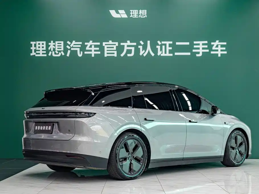 Li Auto i6 2026 2025 2WD Base Model