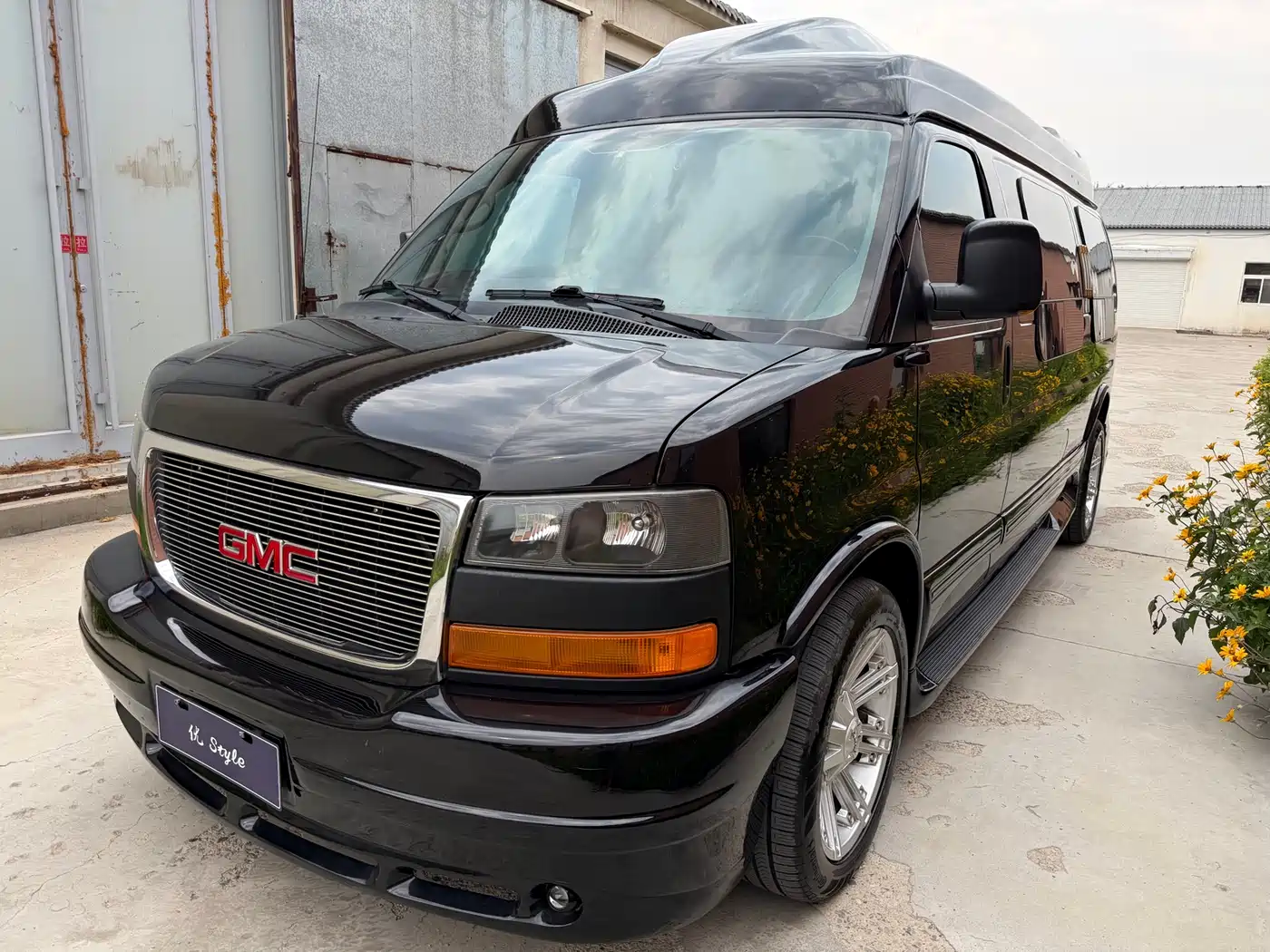GMC Savana 2010 2011 Model 6.0L Business Star 7-seater