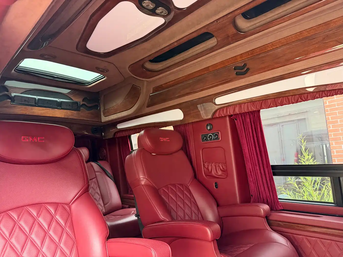 GMC Savana 2010 2011 Model 6.0L Business Star 7-seater