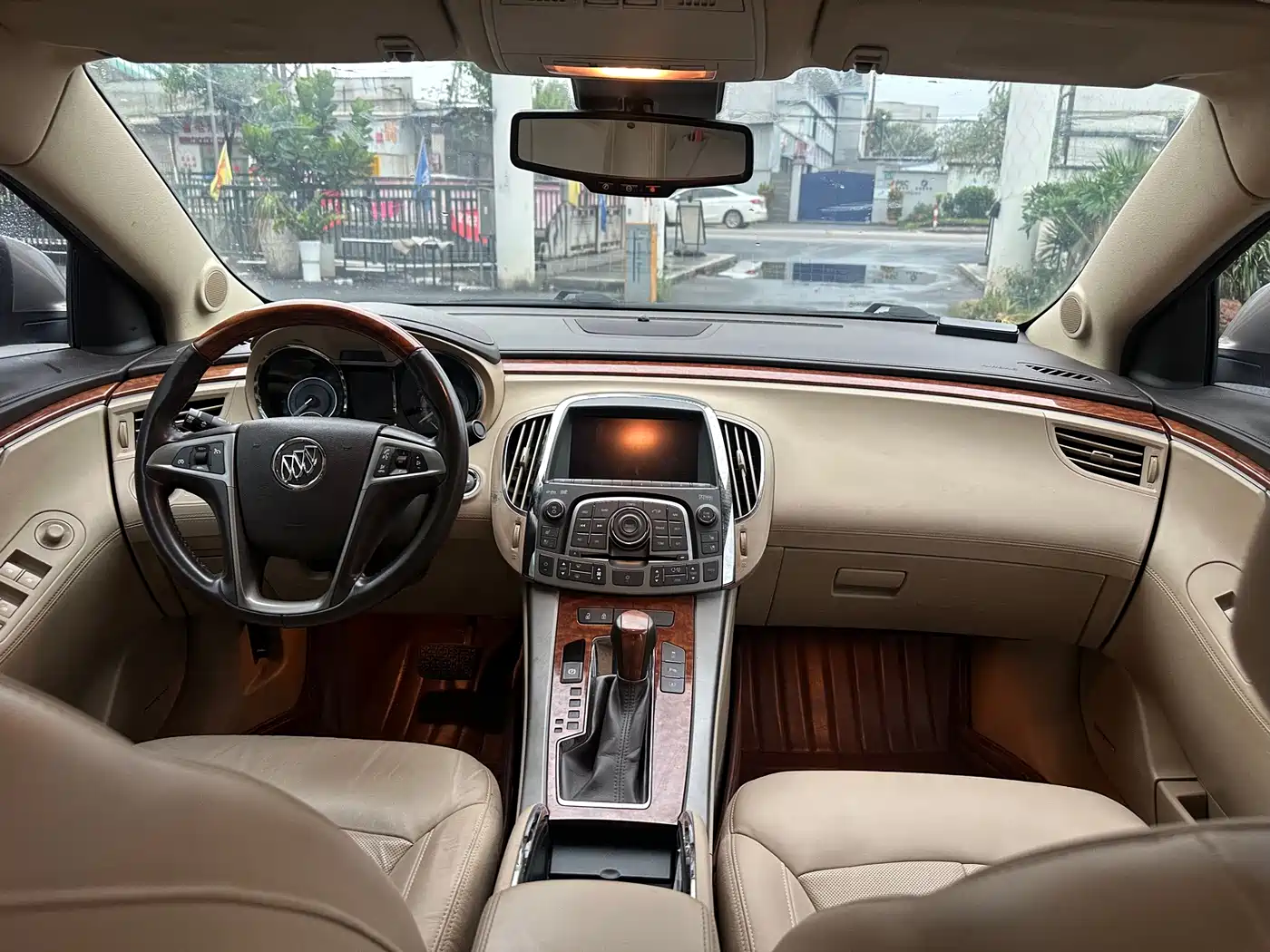 Buick LaCrosse 2010 2.4L Luxury фото 18