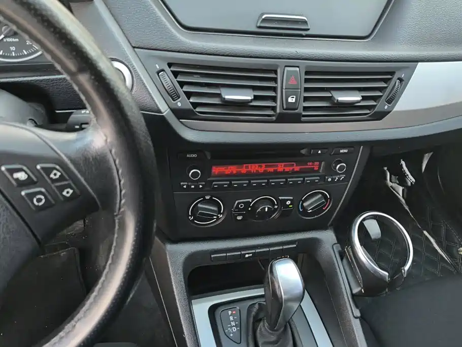 BMW X1 2012 2012 sDrive18i Fashion Model