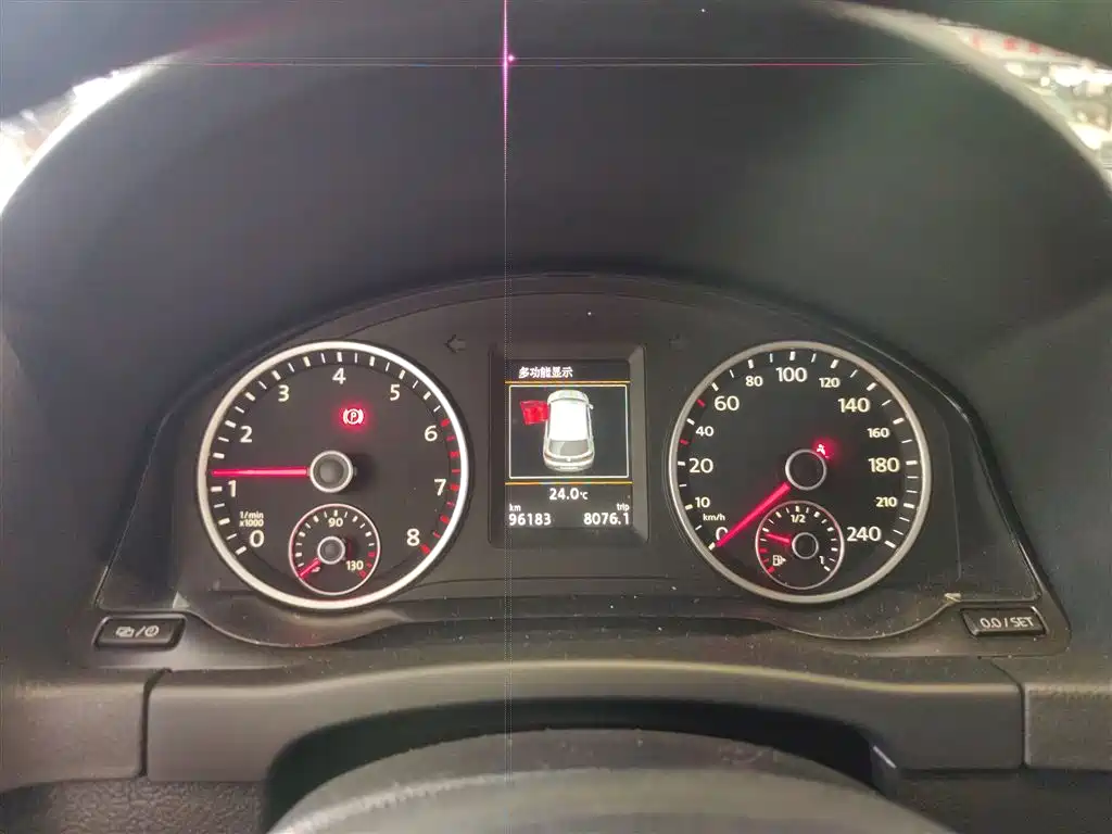 Volkswagen Tiguan 2015 2.0TSI Automatic 4WD Luxury фото 12