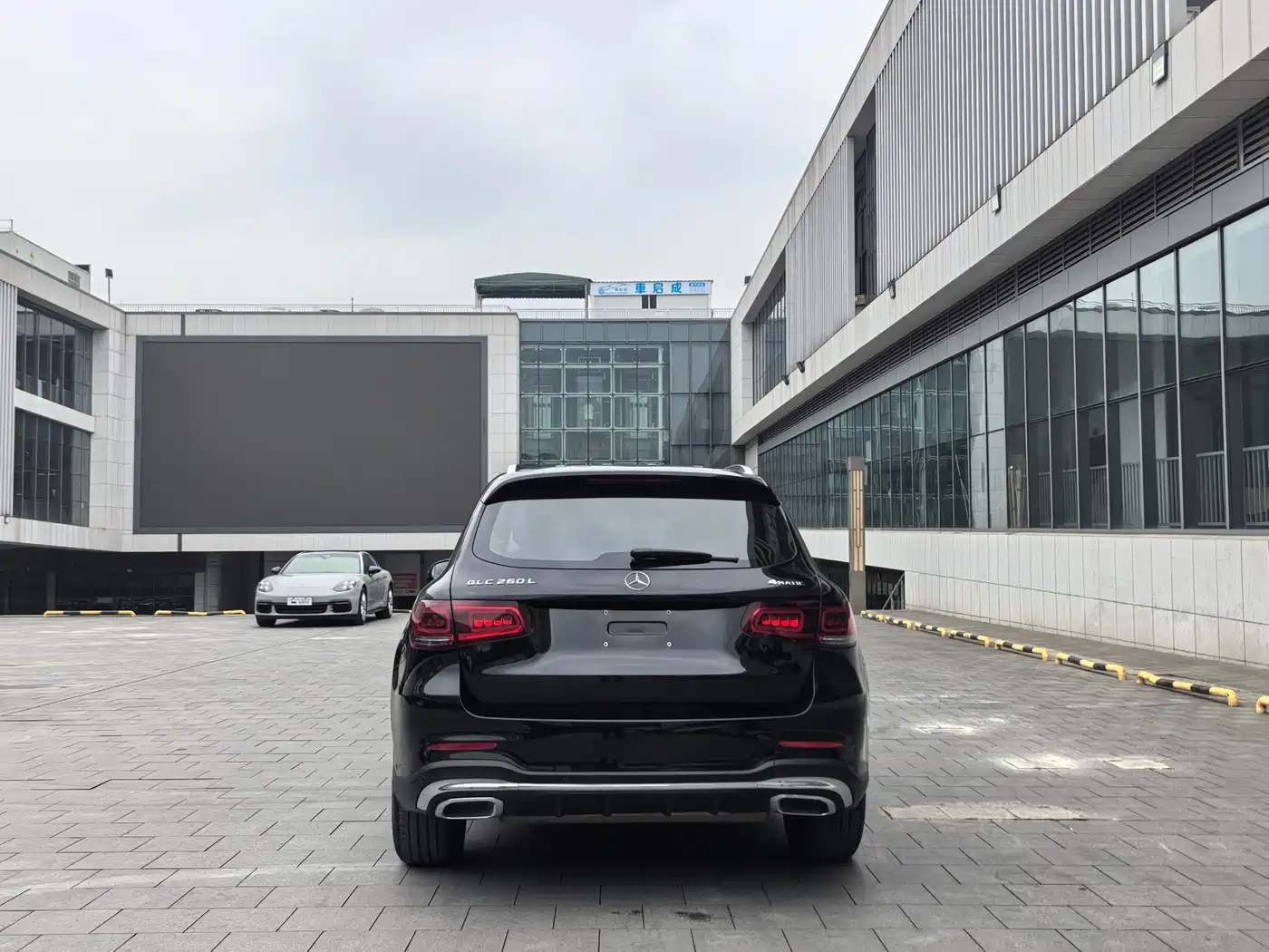 Mercedes-Benz GLC 2020 GLC 260 L 4MATIC Luxury фото 19