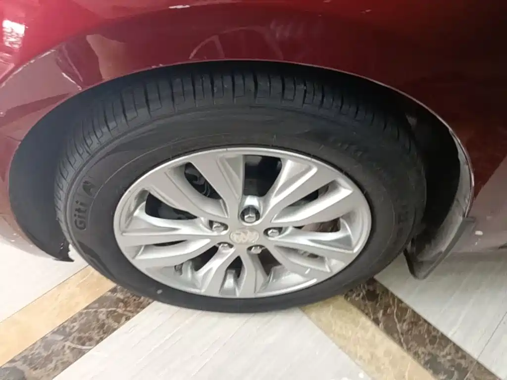 Фото 23 - Buick Excelle