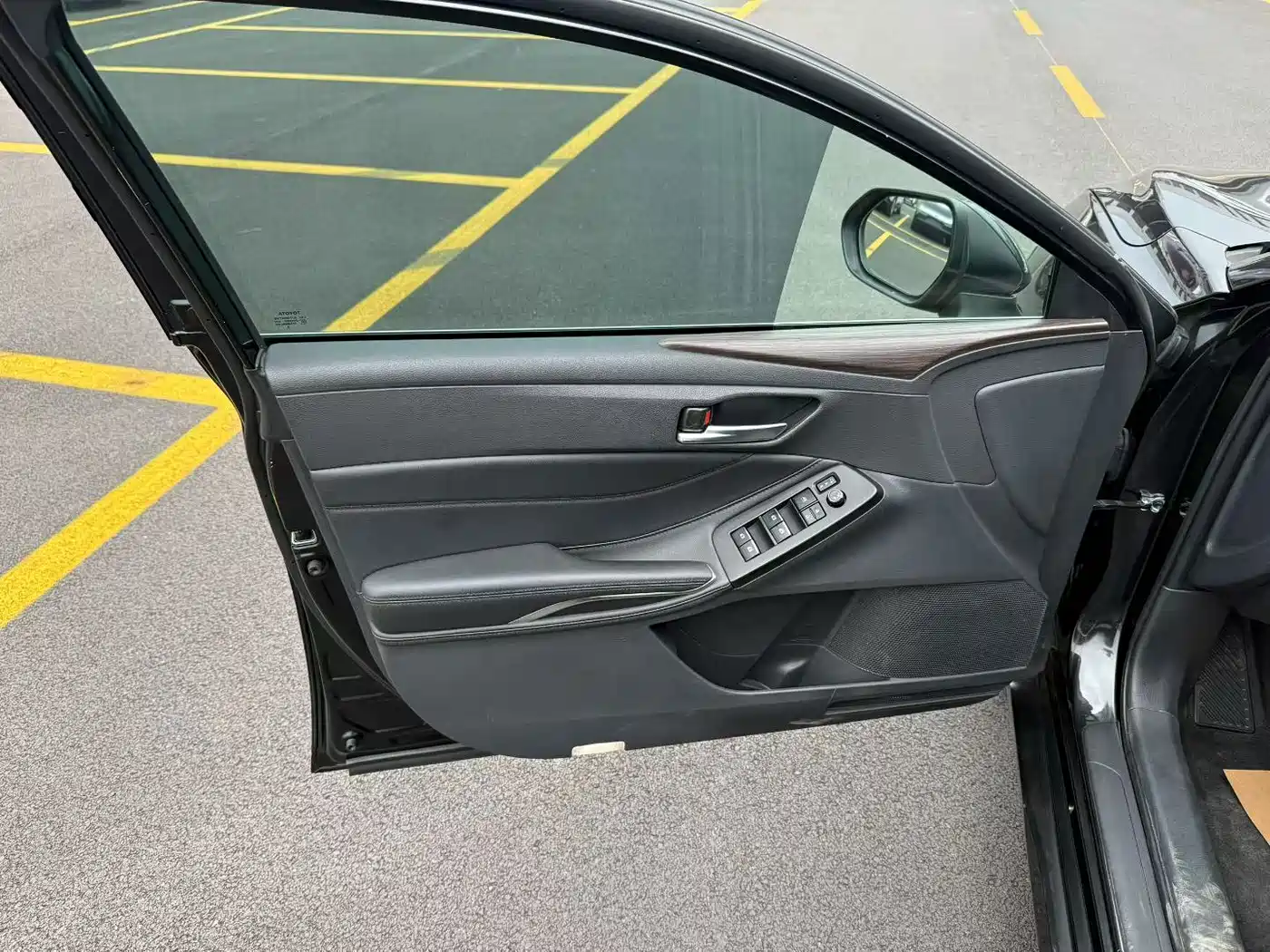 Фото 8 - Toyota Avalon