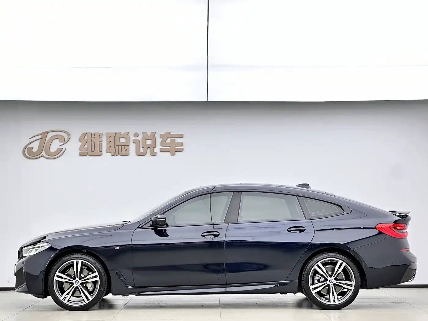 BMW 6 Series GT 2022 Model 630i M Sport Package фото 3