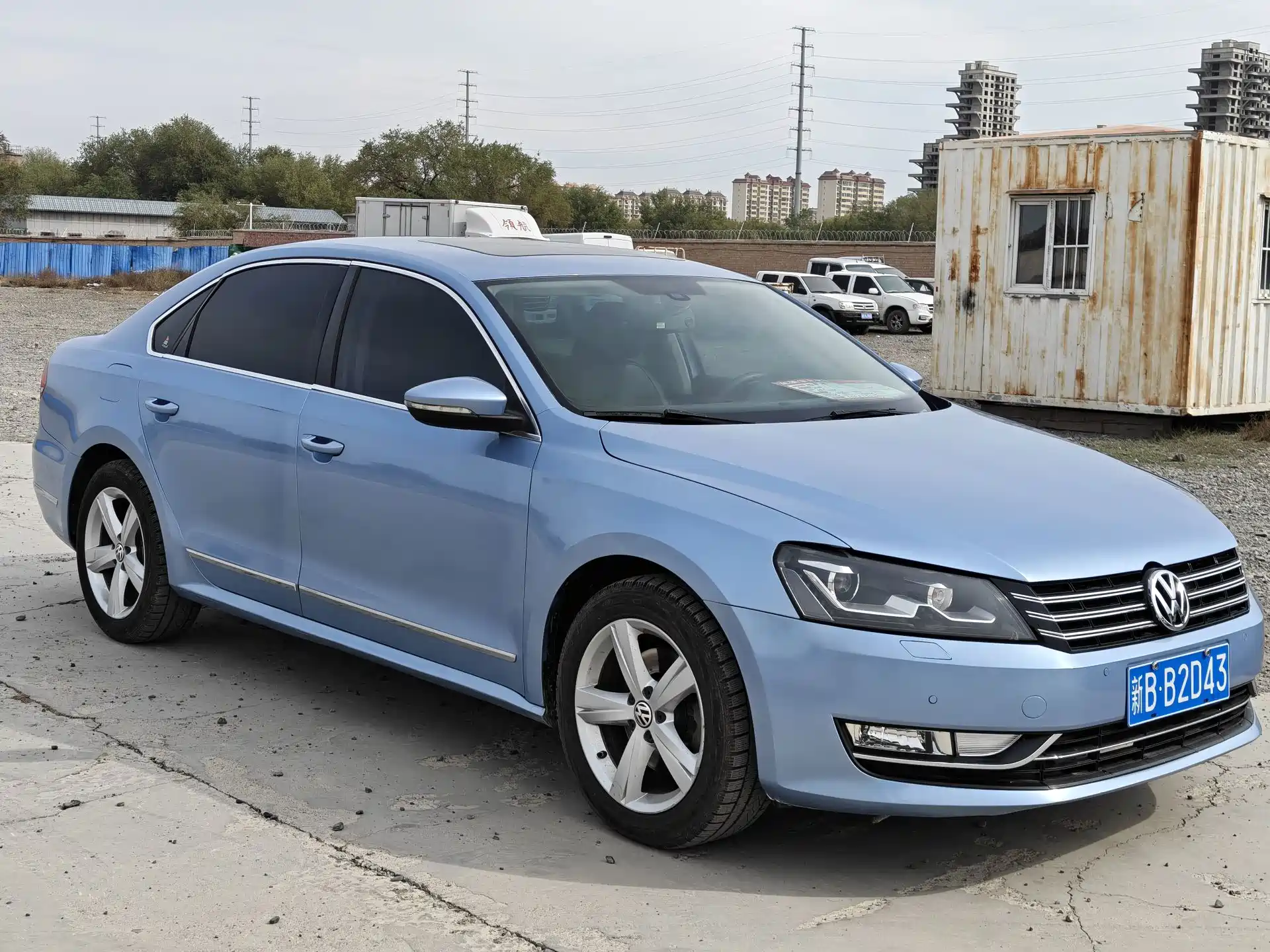 صورة 3 - Volkswagen Passat