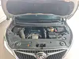 Фото 20 - Buick GL8