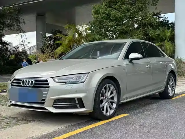 AUDI A4L