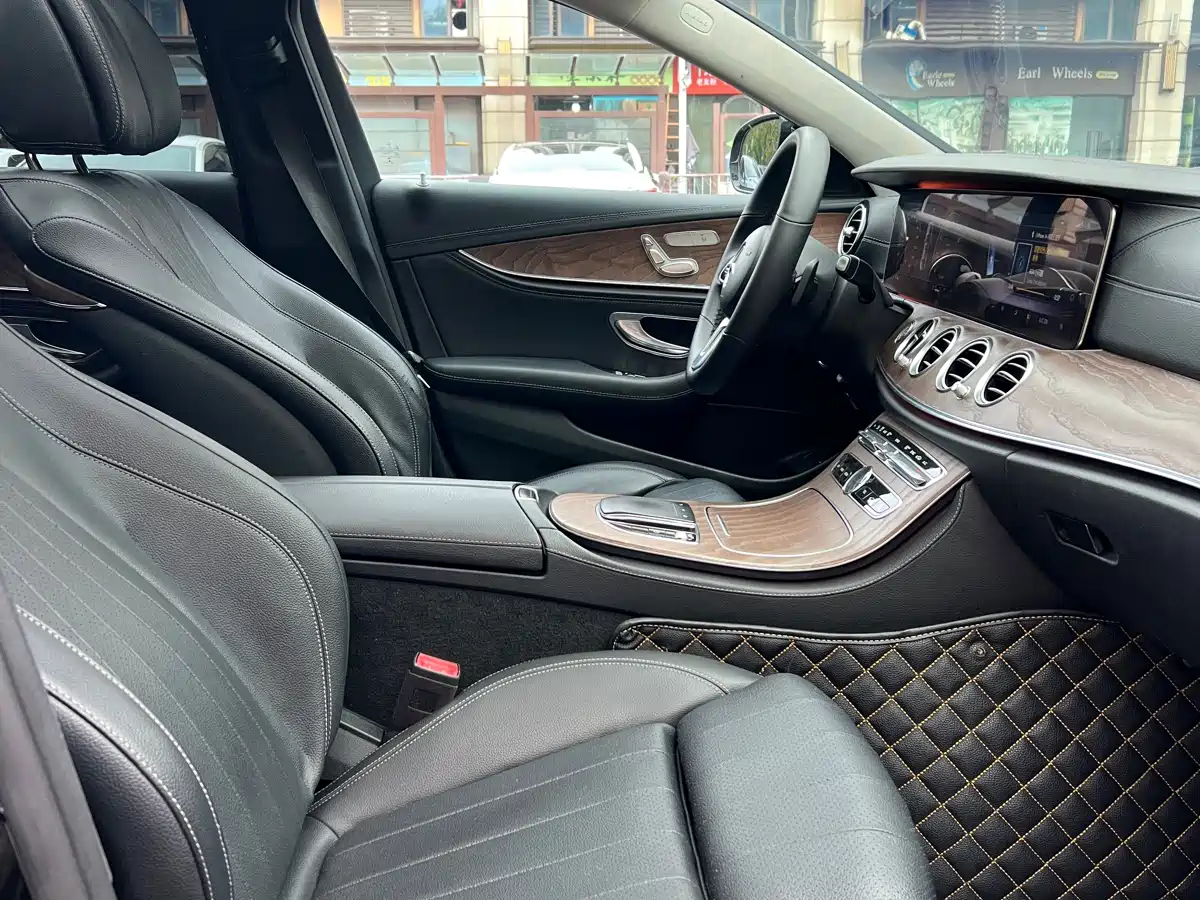 Mercedes-Benz E-Class 2019 E 200 L фото 6