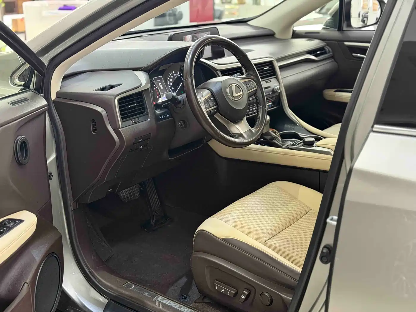 Lexus RX 2016 300 4WD Elegance Edition (China V) фото 4